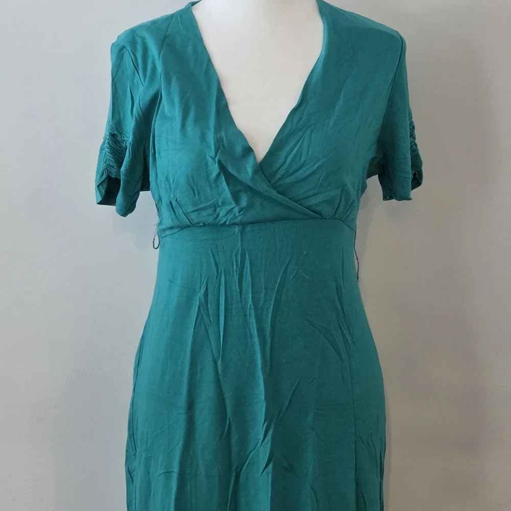 Teal V-Neck Long Sleeve Wrap-Style Women's Dress - Picture 1 of 4